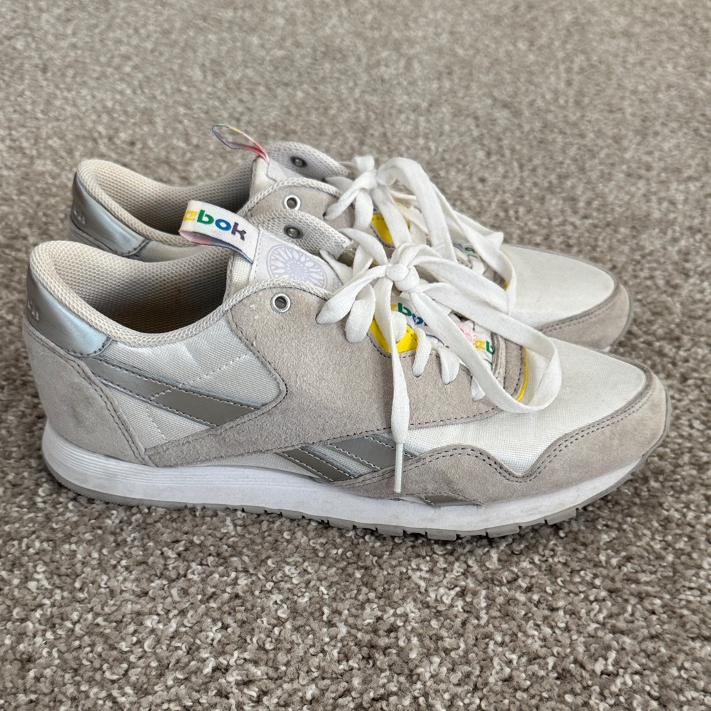 Reebok White and Gray Athletic Shoes with Yellow Highlights Soulcycle collab - Picture 2 of 4